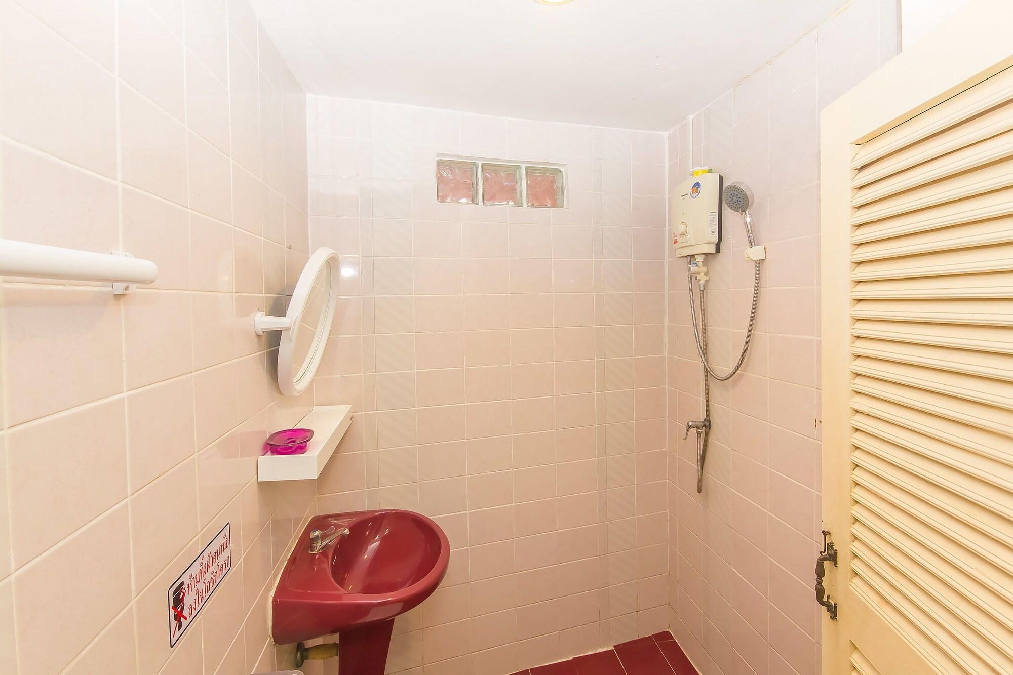 Aree'S House Hotel Hua Hin Exterior photo